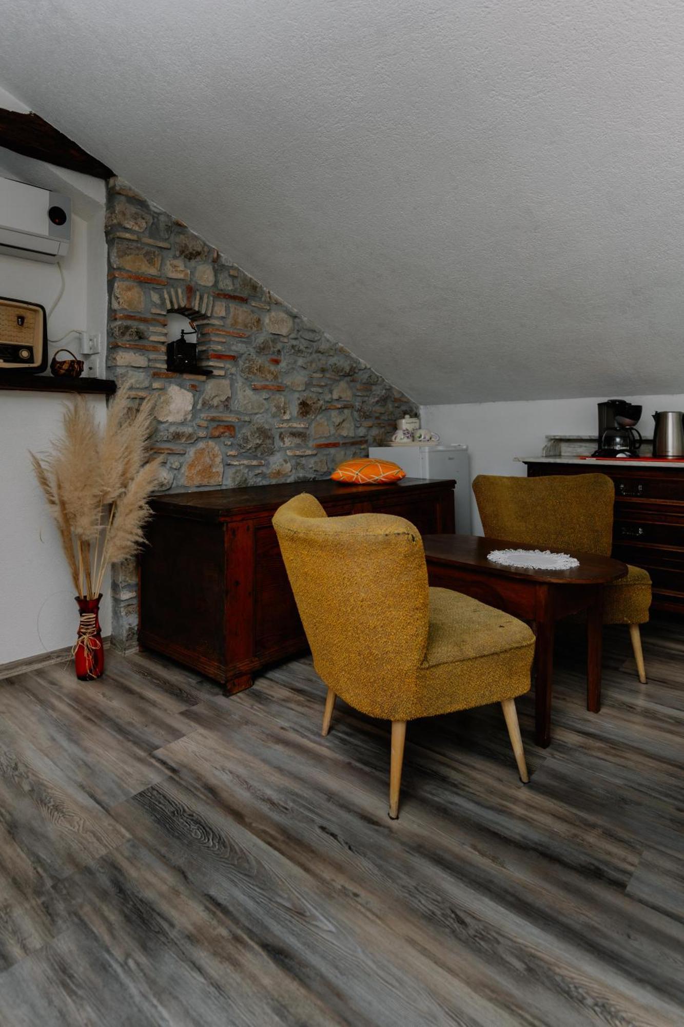 Sweet Room With A Terrace Roč المظهر الخارجي الصورة